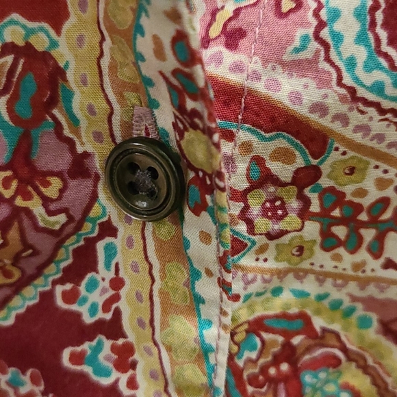 Eddie Bauer Paisly Button down Blouse - Picture 4 of 4